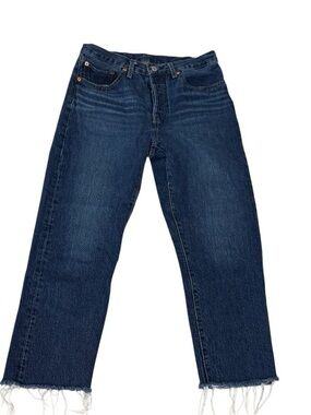 Levi's Premium 501 Cropped Jeans
Women's 26x23 Medium Wash
Raw Hem 100% Cotton